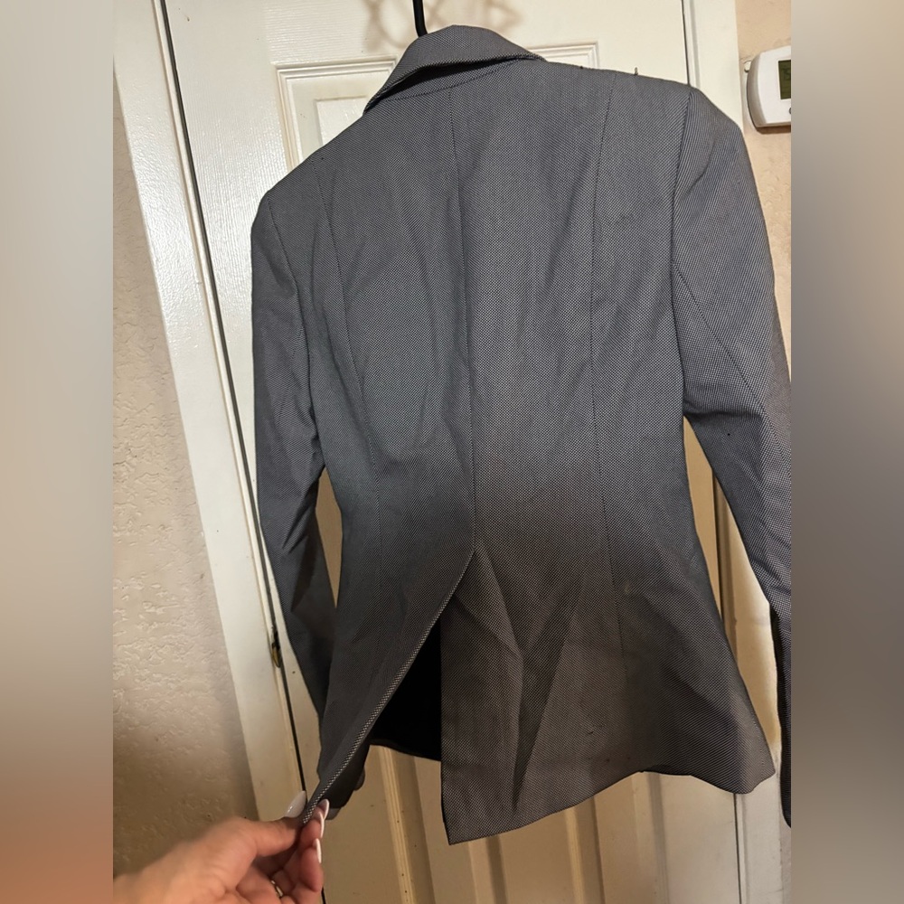 Body by victoria blazer color grey